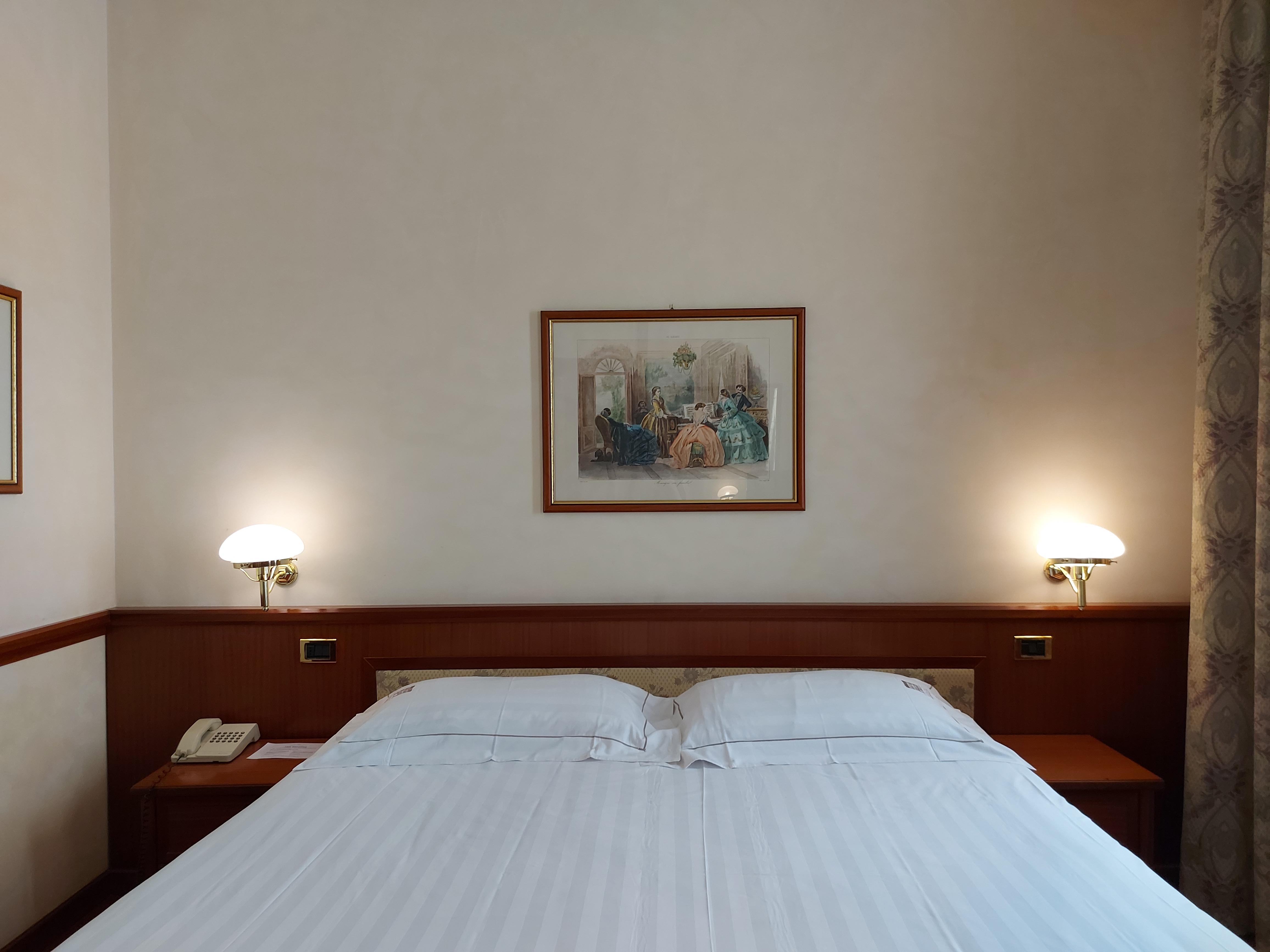 Phi Hotel Dei Medaglioni Корреджио Экстерьер фото